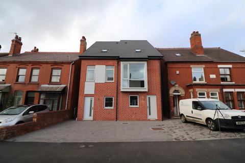Ashby Road, Swadlincote, DE12 4 bed semi