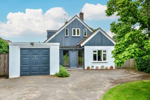Bucks Hill, Kings Langley WD4 4 bed detached house for sale