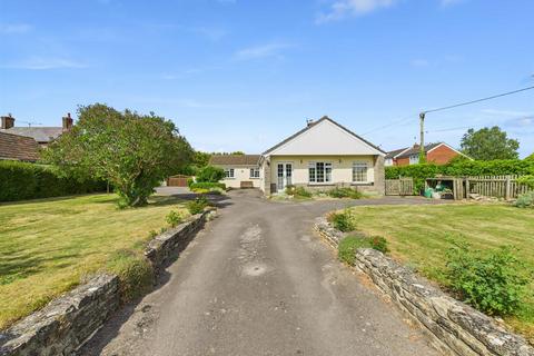 New Zealand, Calne SN11 4 bed detached bungalow for sale