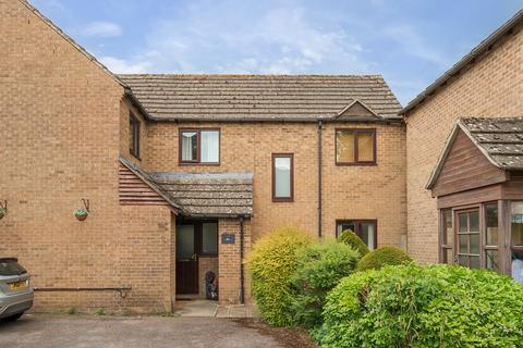 Talbot Fields, Bampton, Oxfordshire 3 bed semi