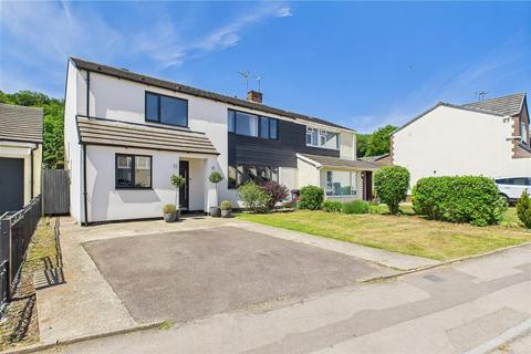 Stylish family living in Swiss... 4 bed semi