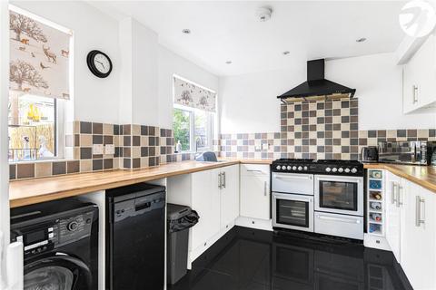 Shurlock Avenue, Swanley, Kent, BR8 2 bed terraced house for sale