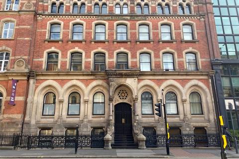 19 Wellington Street, Leeds 2 bed apartment for sale