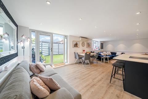 Plantagenet Road, Barnet, EN5 2 bed link detached house for sale