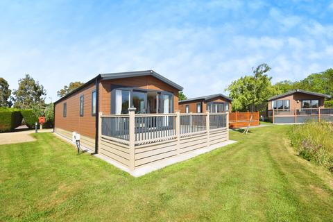 Kelsey Woods Country Park... 2 bed park home for sale