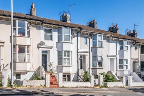 New England Road, Brighton 2 bed apartment for sale