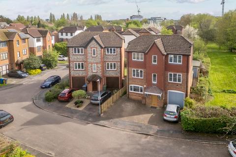 Maidenhead,  Berkshire,  SL6 5 bed detached house for sale