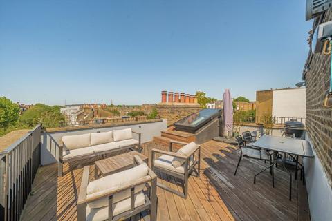 Leighton Road, London NW5 2 bed flat for sale