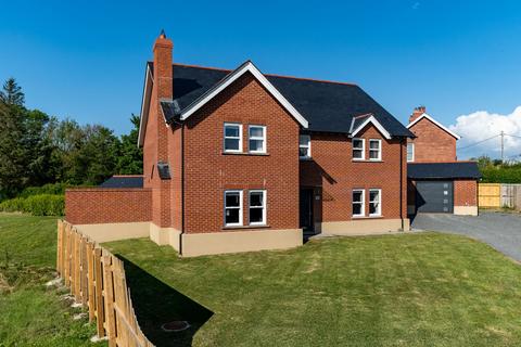 Rhos Goch, Pennant, Llanon, SY23 5JH 4 bed detached house for sale