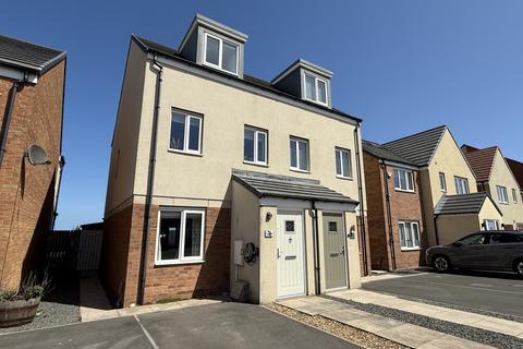 Butterstone Avenue, Headland 3 bed semi