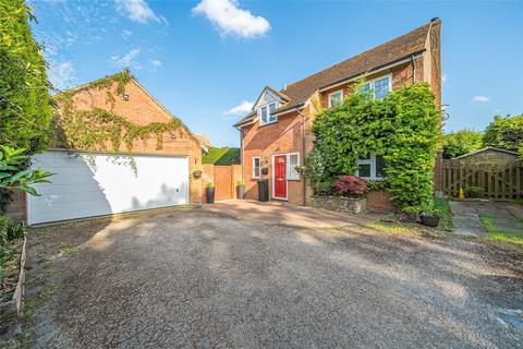 Cheney Close, Cublington... 4 bed detached house for sale