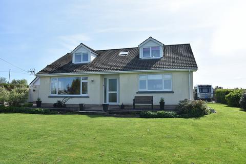 Pen Y Bryn, Mydroilyn 4 bed bungalow for sale