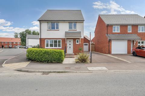 Great Oldbury Drive, Stonehouse GL10 4 bed detached house for sale
