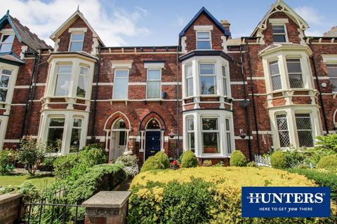 Roker Park Road, Roker, Sunderland SR6 6 bed terraced house for sale