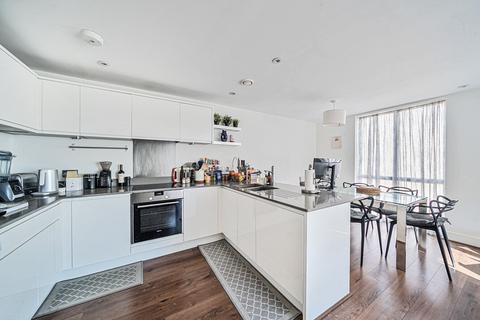 Lebanon Road, Wandsworth, London, SW18 2 bed flat for sale