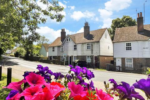 Silver Hill, Tenterden TN30 2 bed terraced house for sale