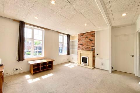 Watling Avenue, Edgware, HA8 2 bed flat for sale