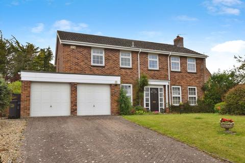 Laverstock Park West, Salisbury      ... 4 bed detached house for sale