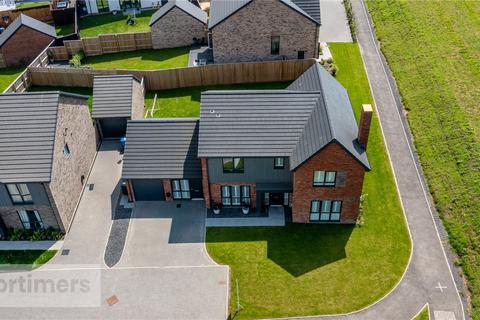 Foxtail Rise, Blackburn, Lancashire, BB2 5 bed detached house for sale