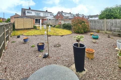 Little Barn Court, Mansfield... 3 bed semi