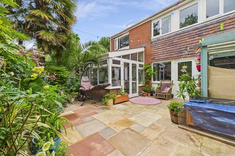 Alston Way, Worthing, BN13 3 bed end of terrace house for sale