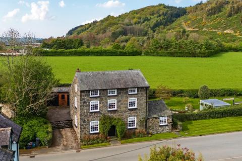 Meifod 4 bed house for sale