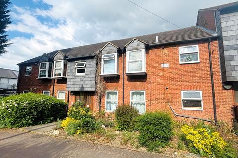 Garden Row, Hitchin, SG5 2 bed apartment for sale