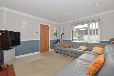 Downs View, Burham, Kent 4 bed semi