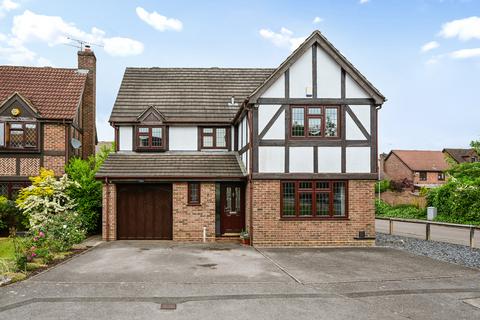 Reynolds Green, Sandhurst GU47 4 bed detached house for sale