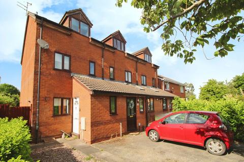Adams Court, Kidderminster DY10 3 bed end of terrace house for sale