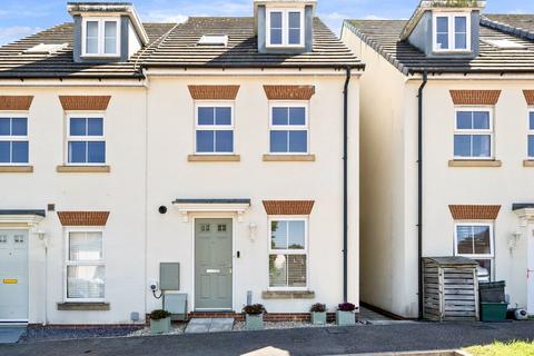 Parlour Mead, Cullompton, Devon, EX15 3 bed terraced house for sale