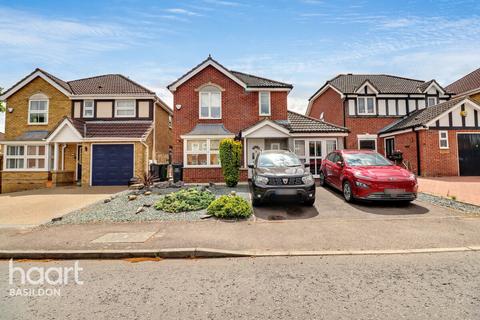 Aylesbury Drive, Basildon 4 bed detached house for sale