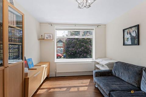 Sandringham Grange, Manchester 3 bed semi