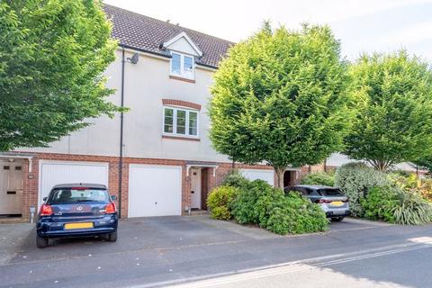 Baxendale Road, Chichester 4 bed terraced house for sale