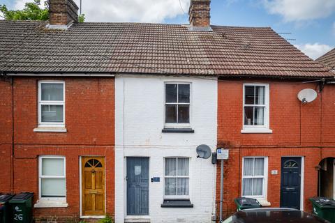 West Street, Crawley, RH11 2 bed terraced house for sale