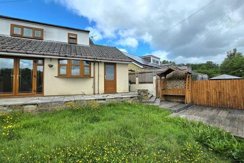 The Links, Pontypool NP4 4 bed semi