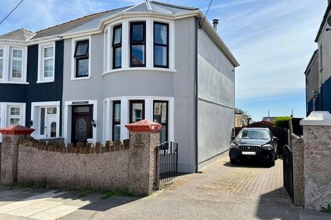 Yorke Street, Milford Haven... 3 bed semi