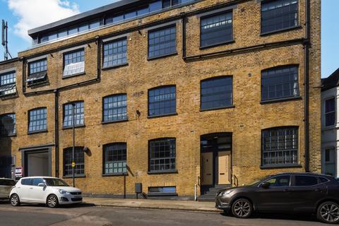 65 Woodrow, Woolwich, London, SE18 1 bed apartment for sale