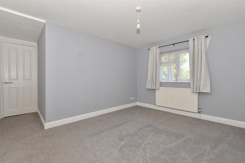 Eyhorne Street, Maidstone ME17 4 bed semi