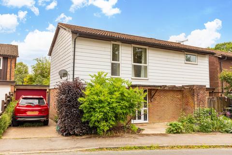 Bridgelands, Crawley RH10 4 bed detached house for sale