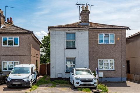 Victoria Road, Romford, RM1 3 bed semi