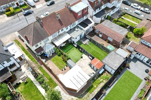 Wood Lane, London NW9 3 bed terraced house for sale