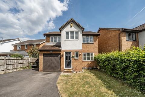 Benson Close, Gloucester GL4 4 bed detached house for sale