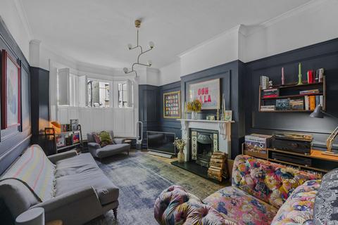 East Dulwich Grove,  East Dulwich, SE22 1 bed flat for sale