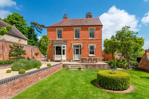 Brook Lane, Charlton, Worcestershire... 5 bed detached house for sale