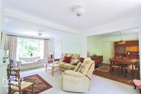 Chiltern Close, Haslemere 4 bed detached house for sale