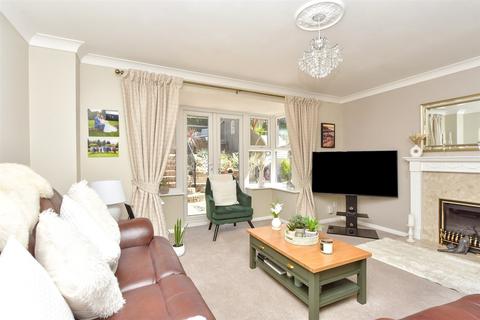 High Bank, Rochester ME1 4 bed detached house for sale