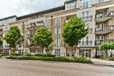 Melliss Avenue, Kew, Surrey, TW9 2 bed apartment for sale