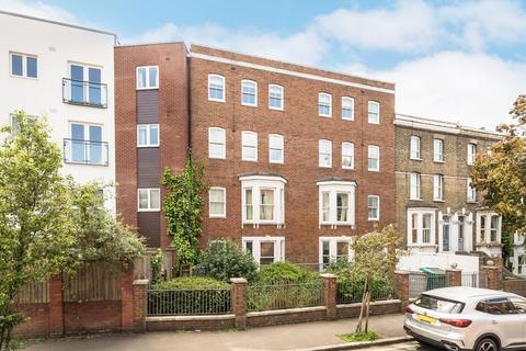 Union Road, London SW4 2 bed flat for sale