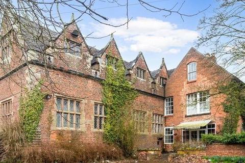 School Lane, Crewe CW3 39 bed village house for sale